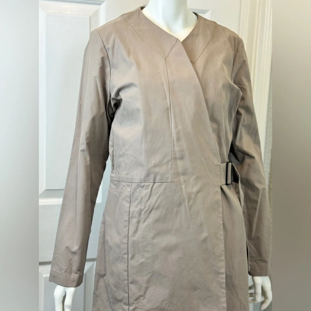 kate spade Tan Color Trench Coat Size Large